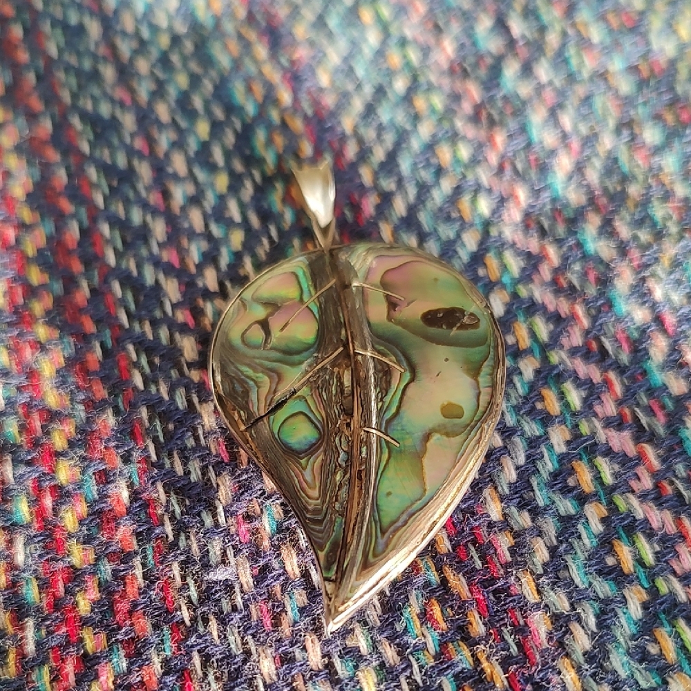 Iridescent Abalone Leaf Pendant Necklace - Green Multi